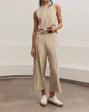 NEW LUNE ACTIVE forest capri pant in champagne